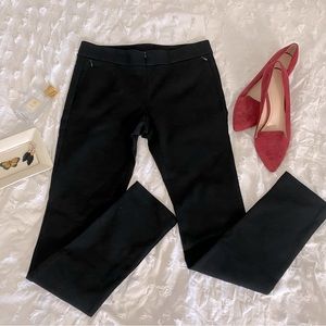 Worth New York brand, Size 4 black skinny fit ankle pants.